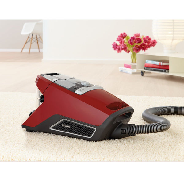 Miele Bagless Blizzard CX1 Cat and Dog Vacuum Cleaner